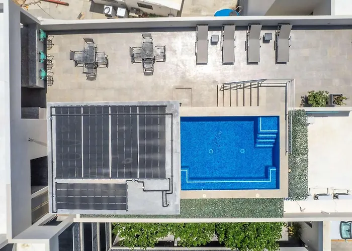 Holiday home Centric In Downtown - Rooftop Pool - Terrace