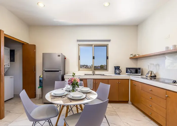 Centric In Downtown - Rooftop Pool - Terrace Holiday home *